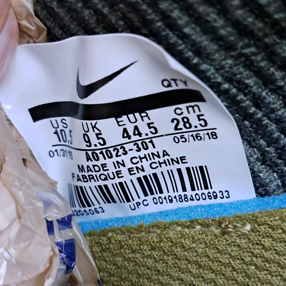 ! Nike Air Max 270 Flyknit Men 10.5 Olive Green Orange Men's Athletic Sneakers - Picture 7 of 14